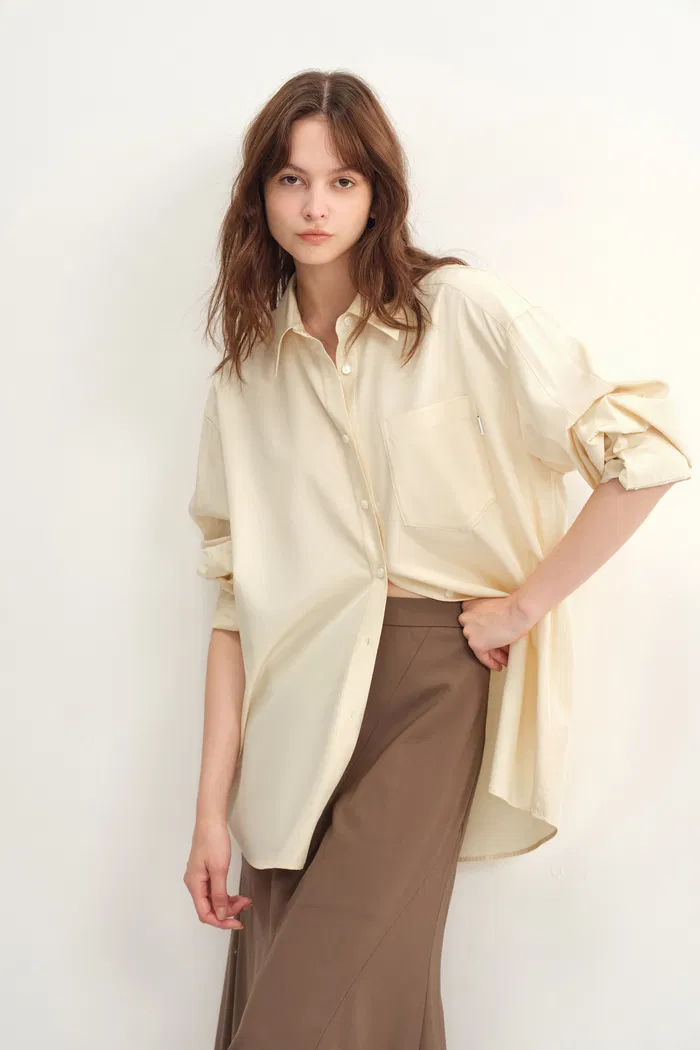 Nicole Pleated Sleeve Oversized Shirt in Cotton Plain Weave