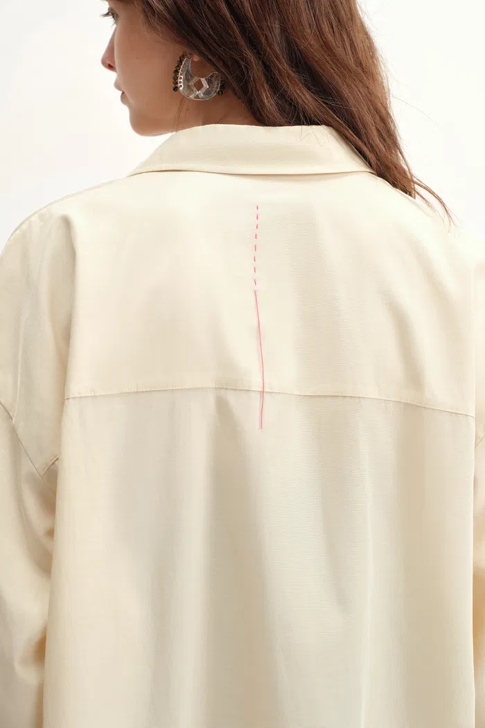 3579-nicole-pleated-sleeve-oversized-shirt-in-cotton-plain-weave-1.webp