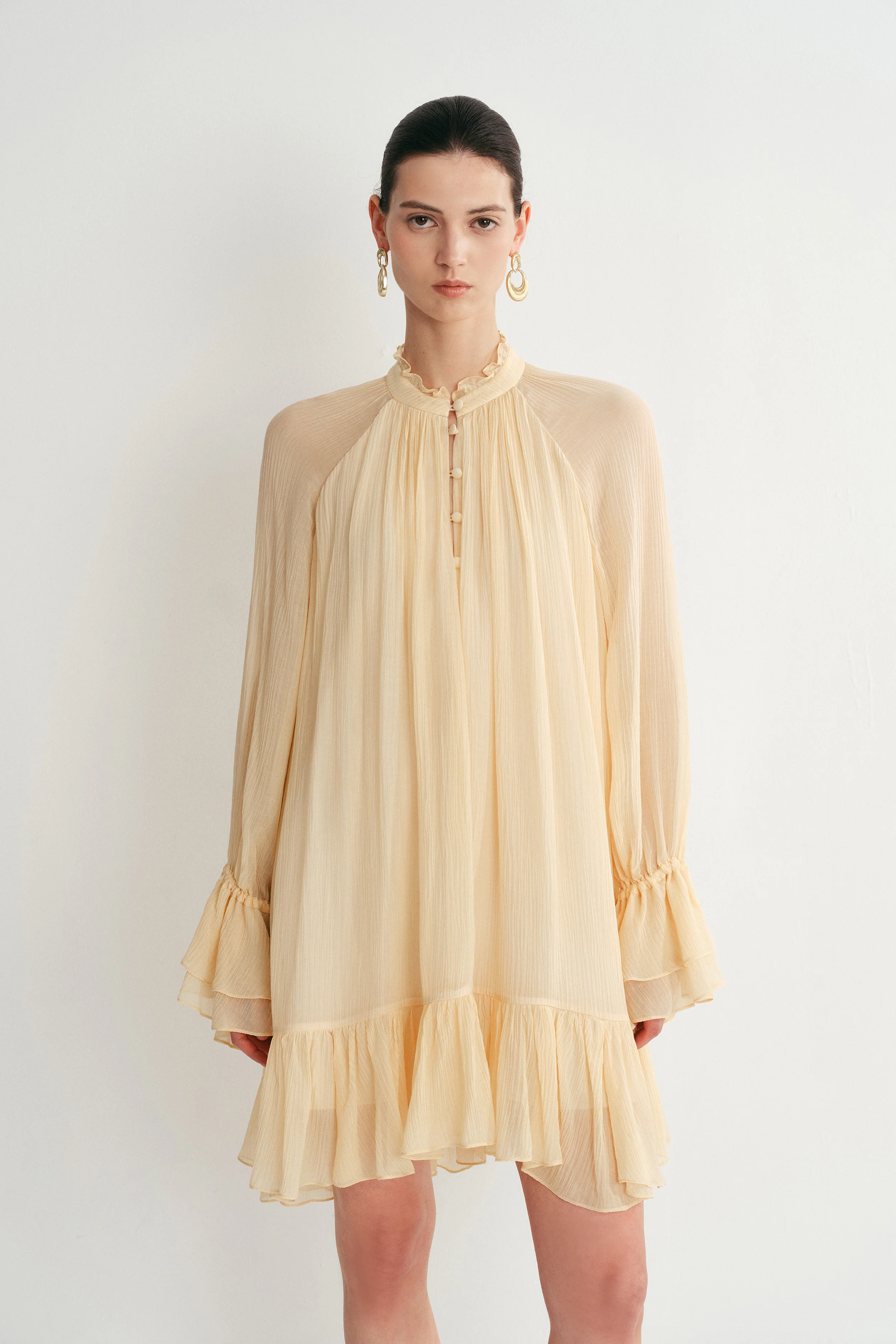 359-wendy-ruffle-dress-in-silk-crepe-1.webp