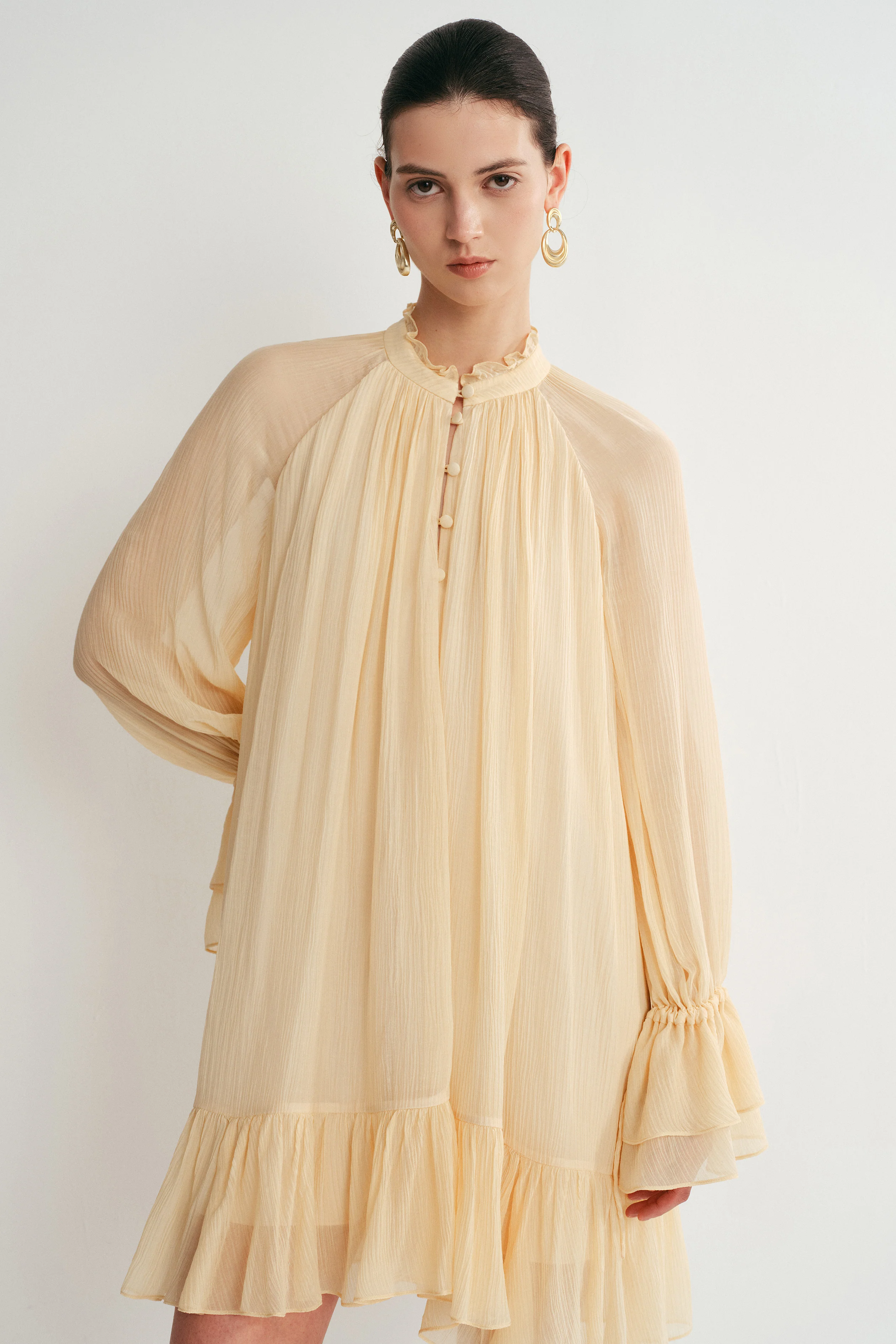 359-wendy-ruffle-dress-in-silk-crepe-1.webp