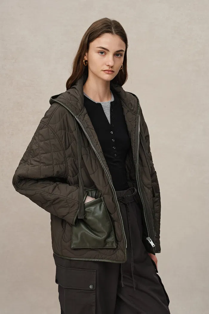 3613-michelle-water-repellent-quilted-puffer-jacket-in-lighweight-high-density-fabric-1.webp