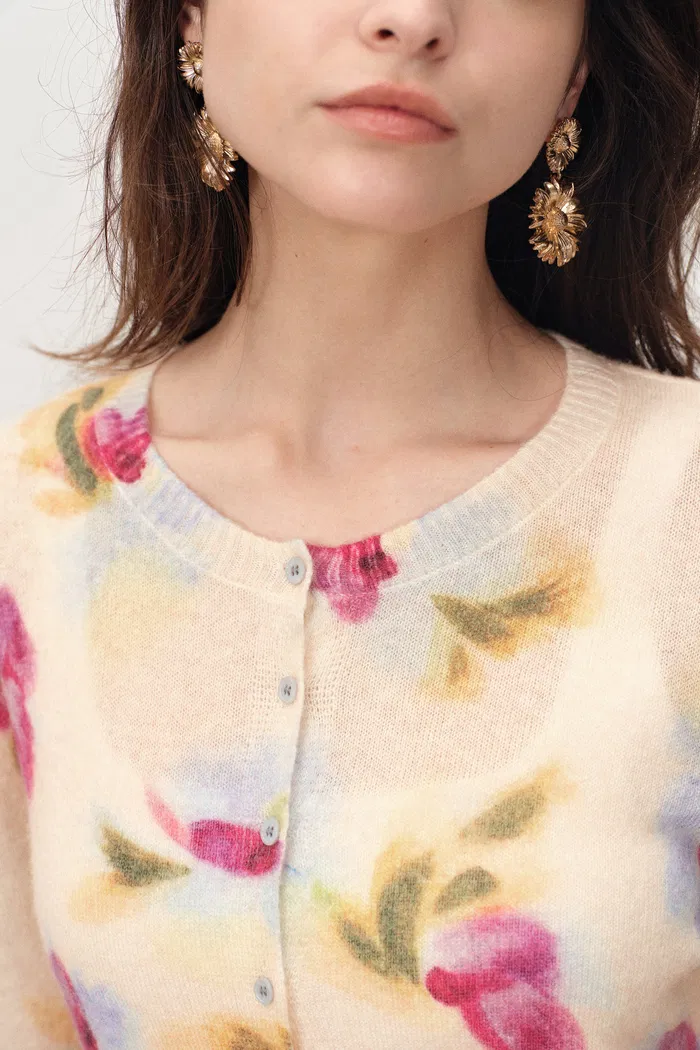 3661-sini-hand-printed-oil-painted-iris-cardigan-in-alpaca-merino-blend-1.webp