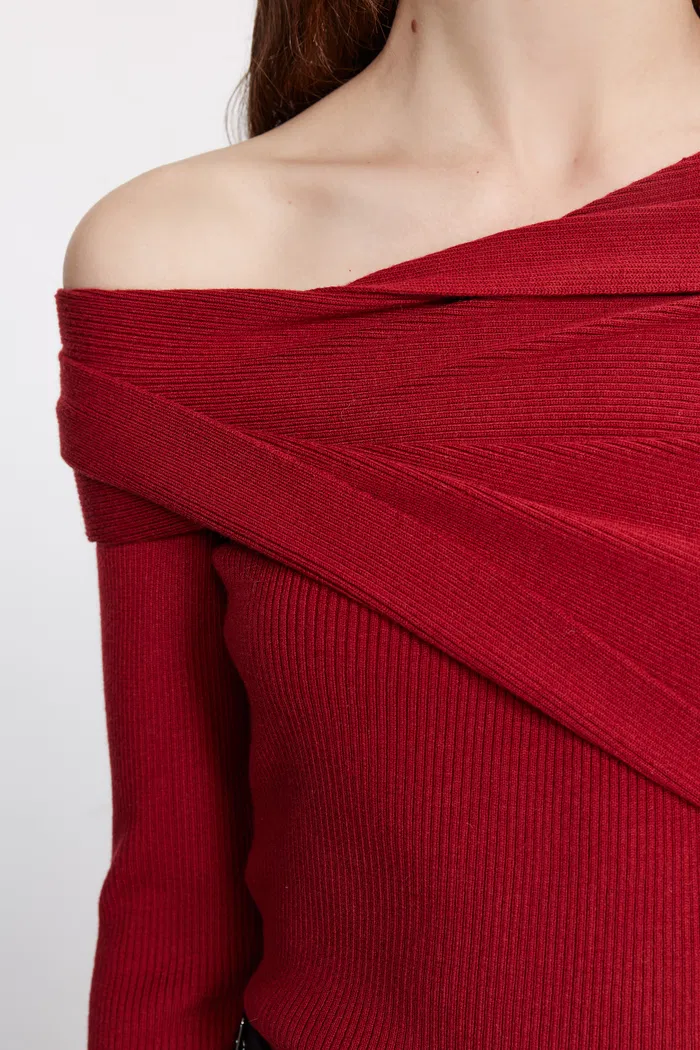 3727-venus-asymmetry-collar-sweater-in-wool-silk-blend-1.webp