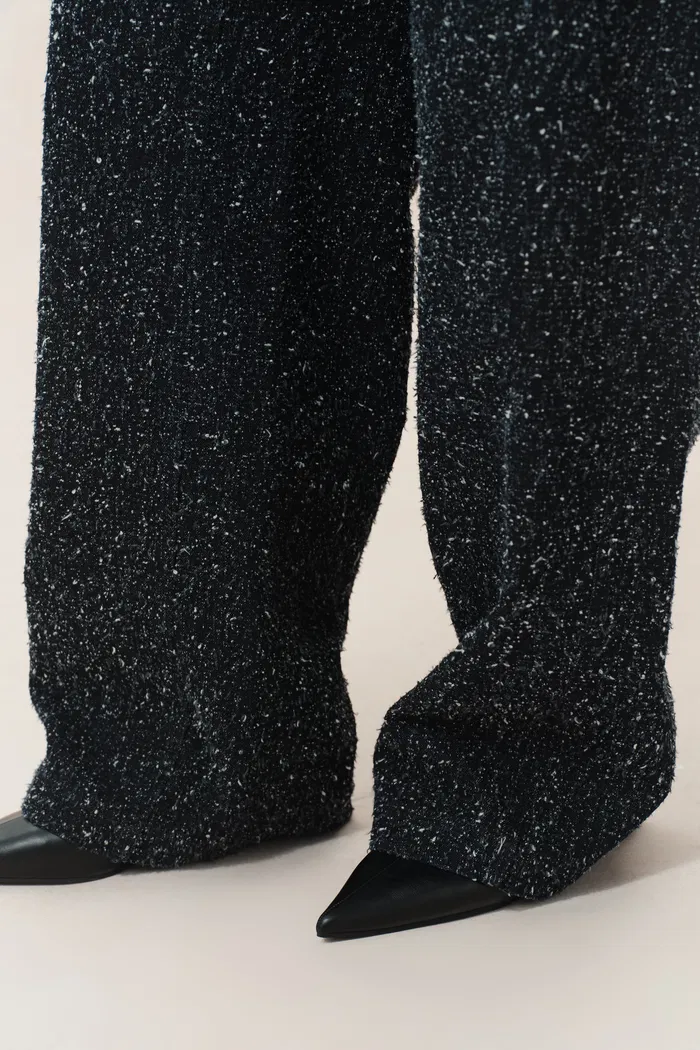 379-leander-starry-night-texture-barrel-leg-jeans-in-jacquard-denim-1.webp