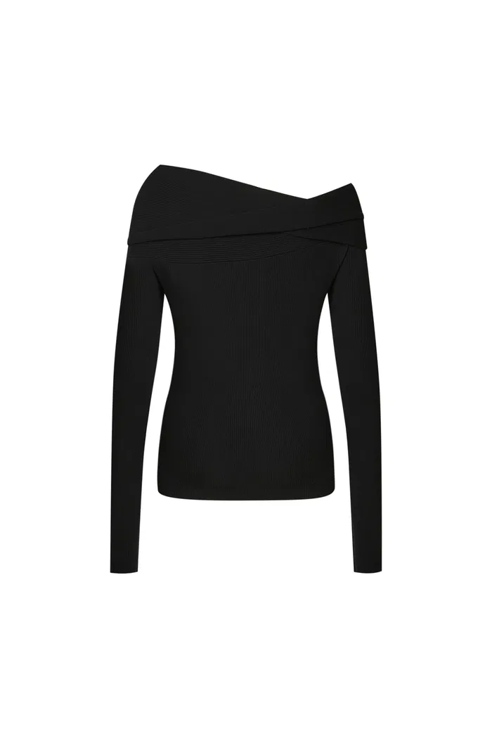 3793-venus-asymmetrical-off-shoulder-sweater-in-wool-silk-blend-1.webp