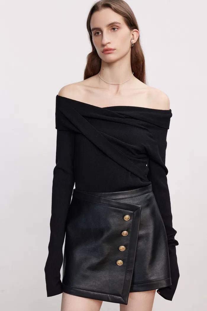 3793-venus-asymmetrical-off-shoulder-sweater-in-wool-silk-blend-1.webp