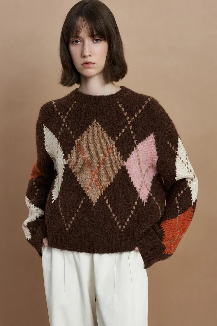 3846-faye-argyle-sweater-in-baby-alpaca-blend-knit-1.webp