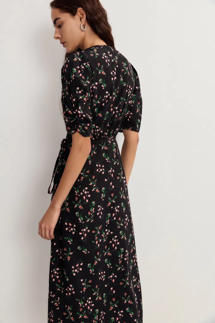 3894-teana-v-neck-floral-dress-in-mulberry-silk-crepe-1.webp