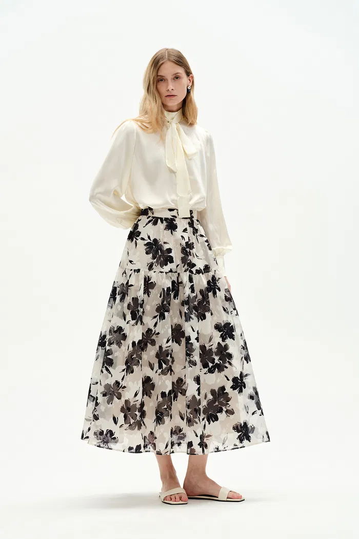 3912-rhea-jacquard-print-skirt-in-heavy-jacquard-mesh-1.webp