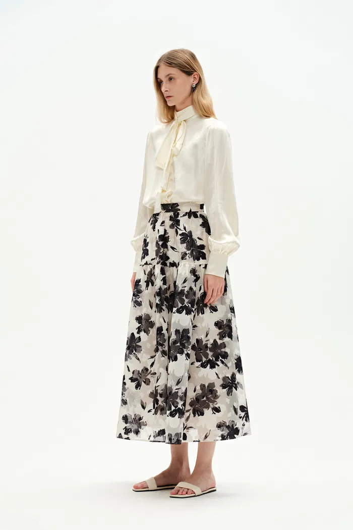 3912-rhea-jacquard-print-skirt-in-heavy-jacquard-mesh-1.webp