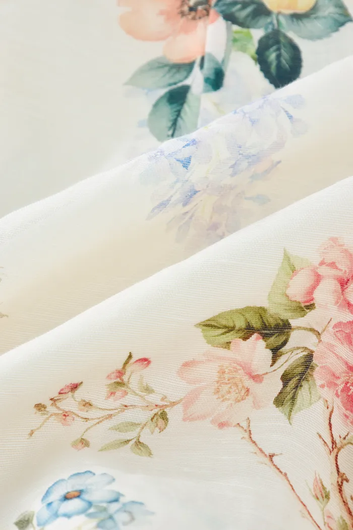 4006-beryl-flora-shorts-in-silk-linen-1.webp