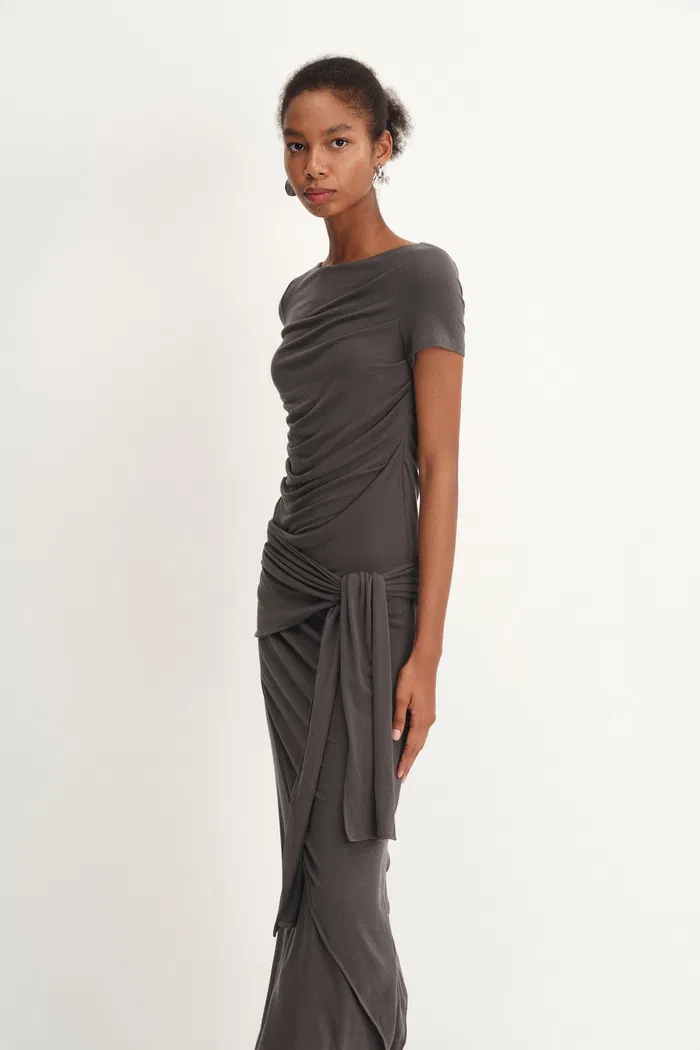 405-nhat-jersey-dress-in-tencel-merino-knit-1.webp