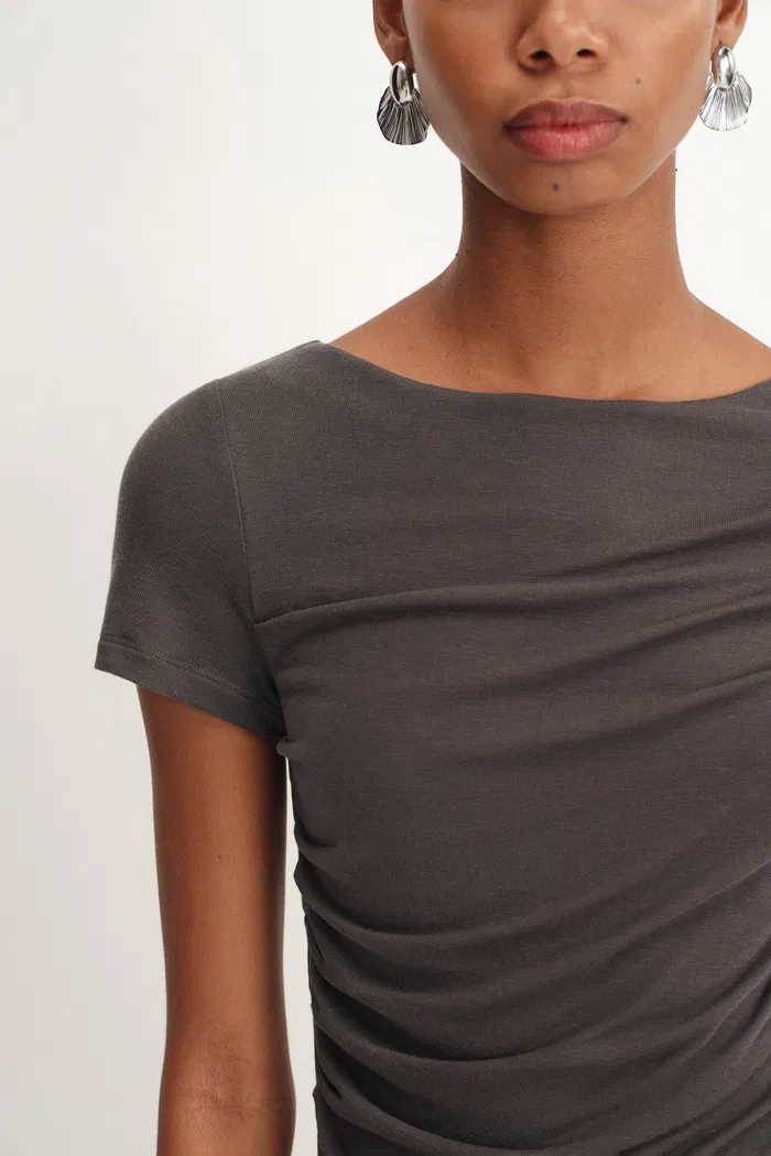 405-nhat-jersey-dress-in-tencel-merino-knit-1.webp