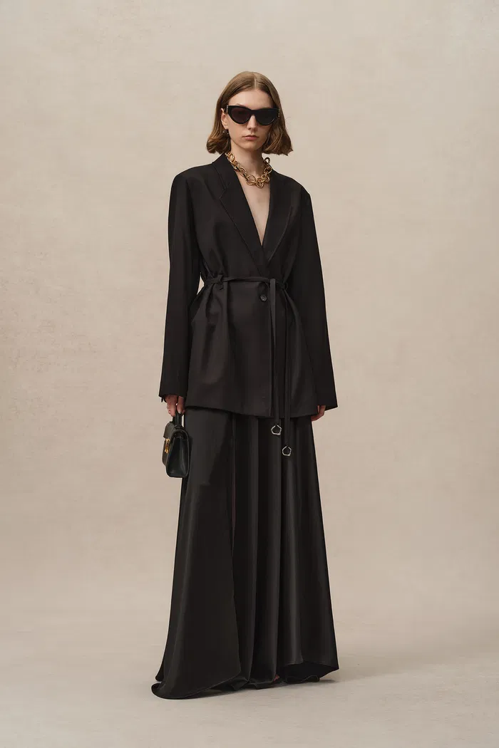 4062-carol-belted-blazer-in-fine-wool-1.webp
