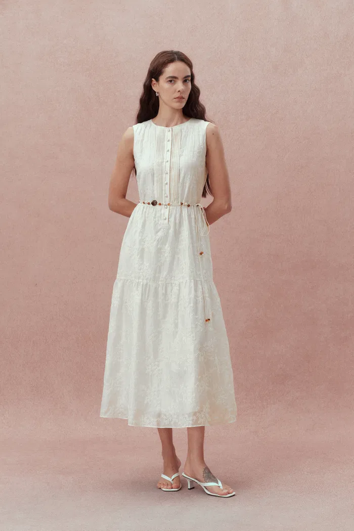 4116-stella-sleeveless-dress-in-lyocell-embroidery-1.webp