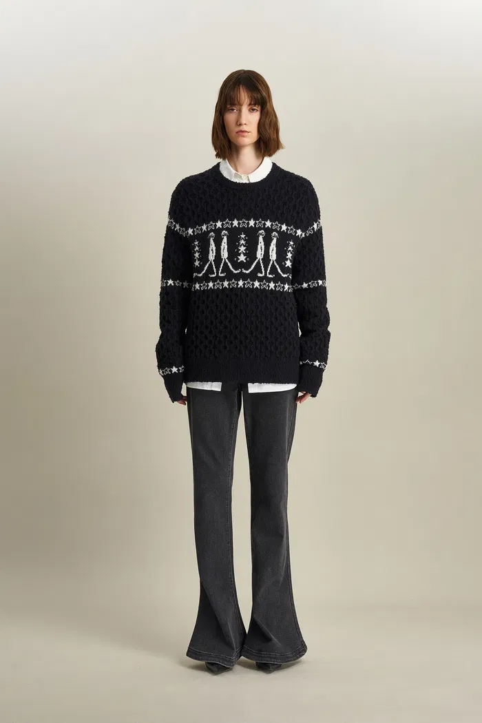 4132-star-walker-black-fair-isle-pullover-in-wool-pom-pom-yarn-knit-1.webp