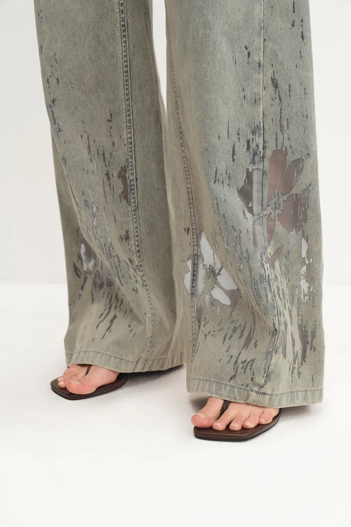 425-thalia-devor-jeans-in-composite-denim-1.webp