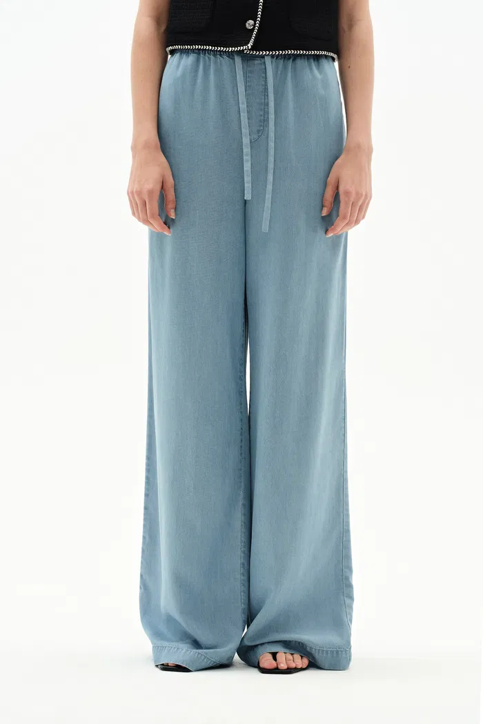 4268-seren-elastic-waist-wide-leg-jeans-in-lyocell-denim-1.webp