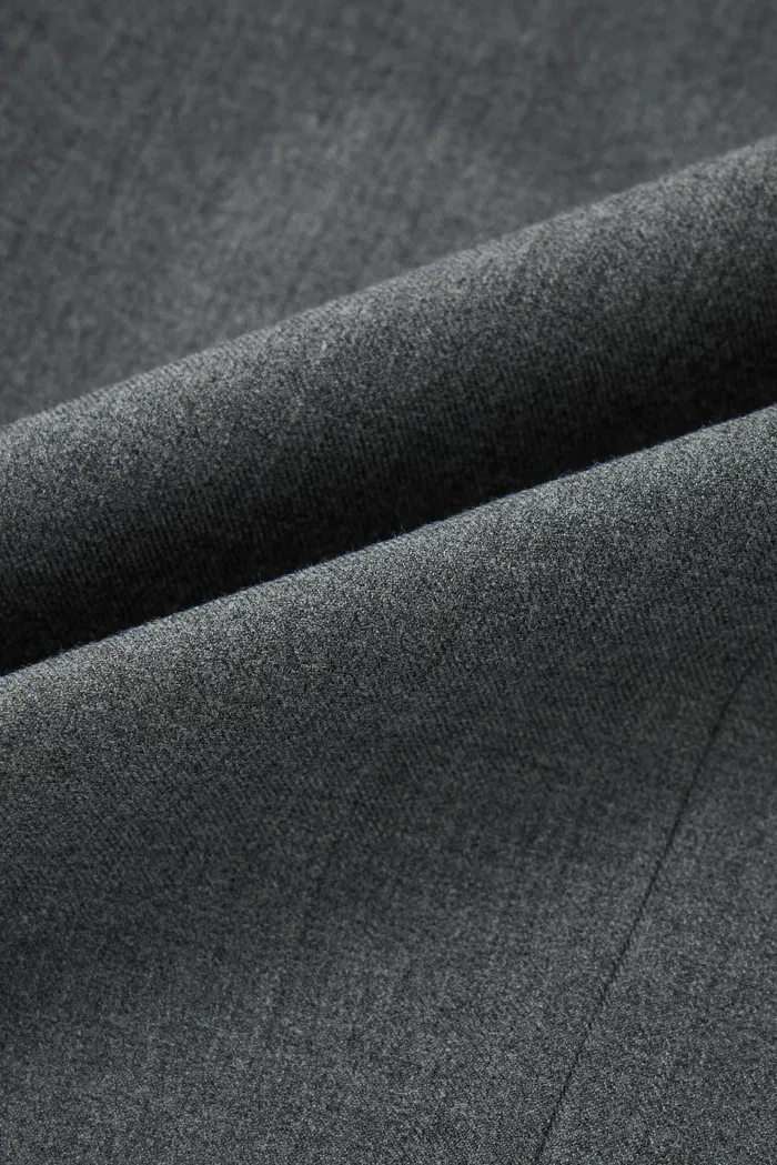 4292-beading-wrinkle-resistant-embroidered-boxy-tailored-jacket-in-fine-worsted-wool-1.webp