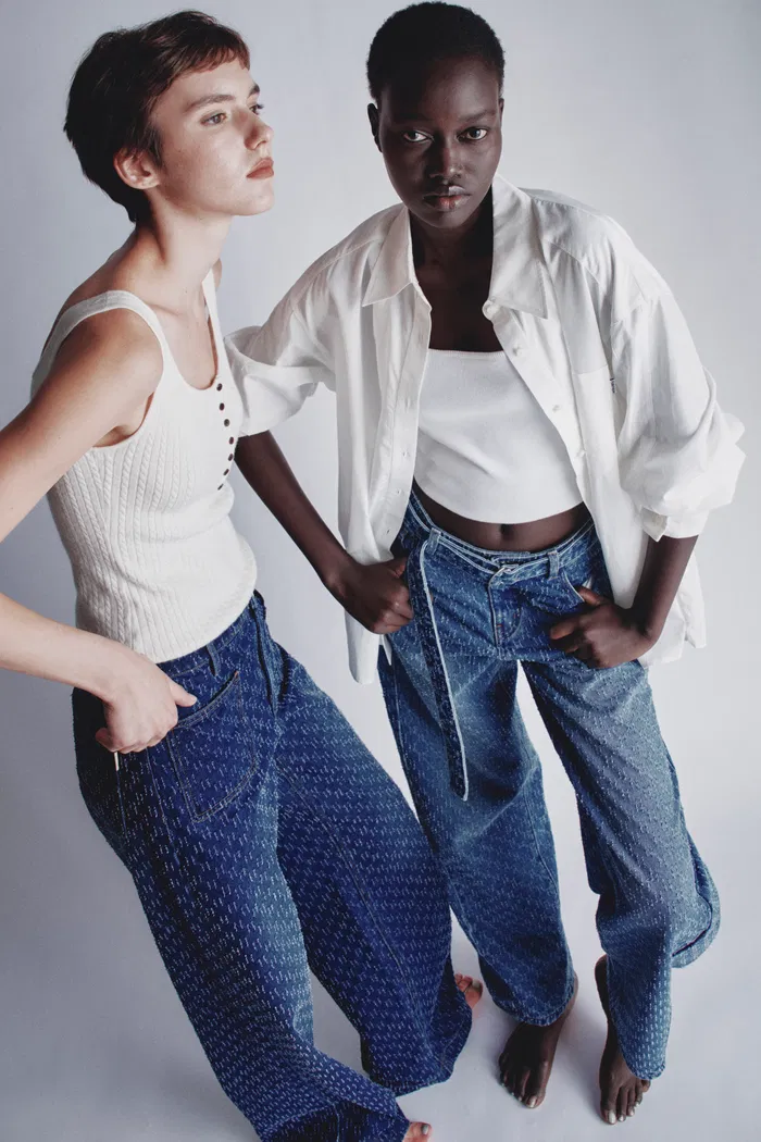 435-natalie-gradient-straight-jeans-in-diamond-jacquard-cotton-denim-1.webp