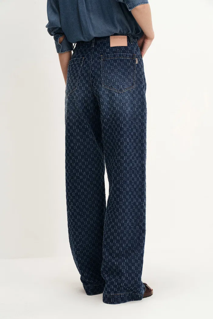 435-natalie-gradient-straight-jeans-in-diamond-jacquard-cotton-denim-1.webp