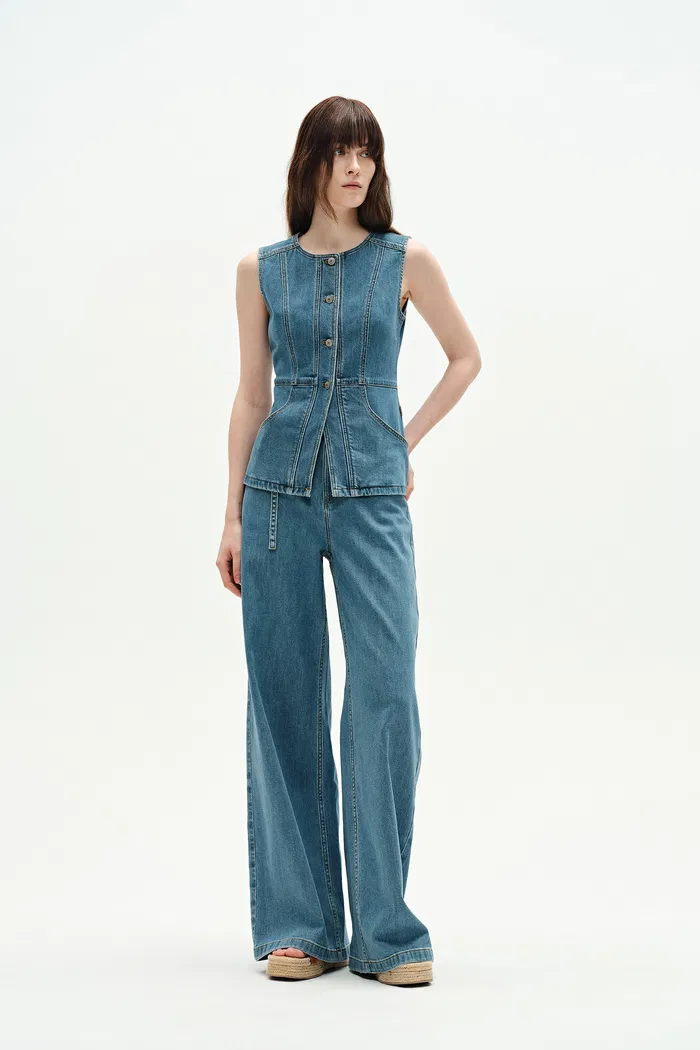 4362-selena-sleeveless-vest-top-in-technical-lyocell-denim-1.webp