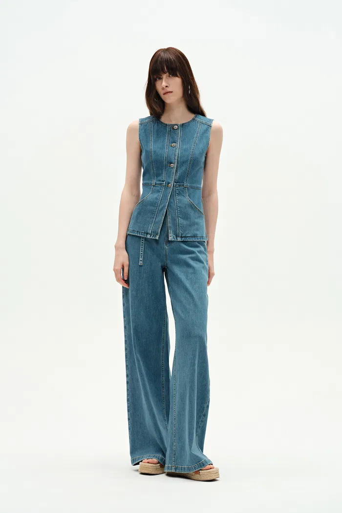 4362-selena-sleeveless-vest-top-in-technical-lyocell-denim-1.webp