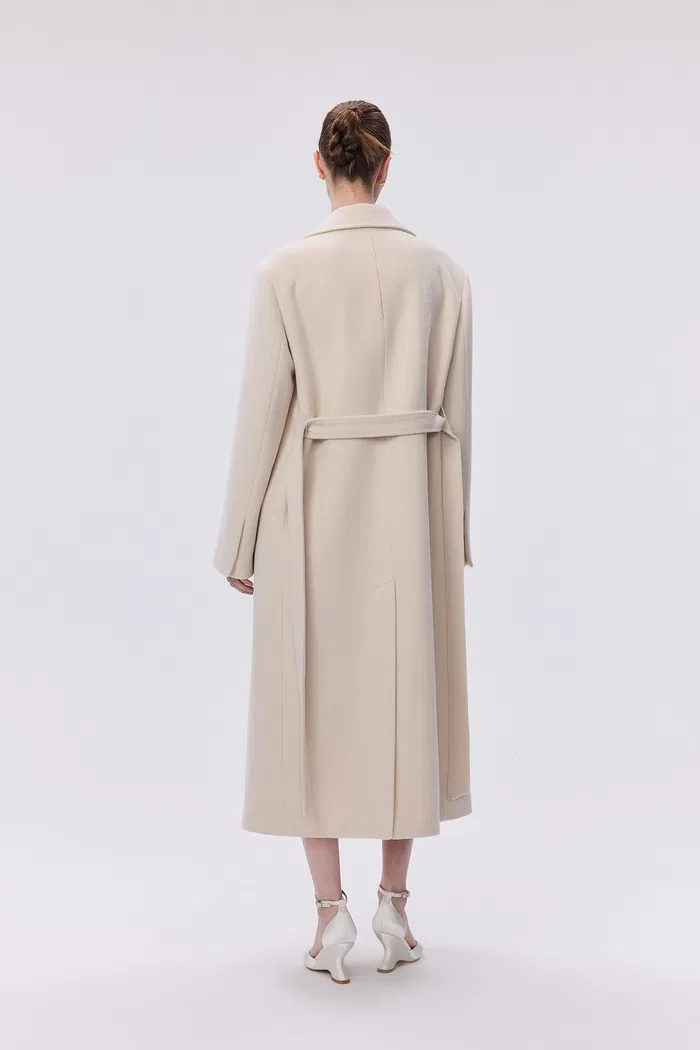 4378-ros-hand-stitched-sculpted-coat-in-wool-alpaca-blend-1.webp
