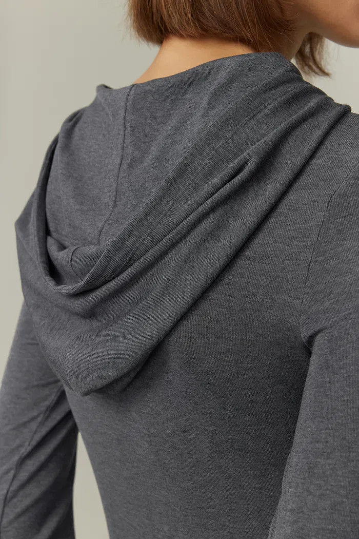 4454-basic-fitted-hoodie-top-in-tencel-wool-knit-1.webp