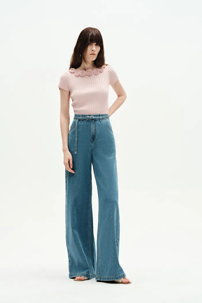 4460-sabrina-floral-sweater-in-silk-cotton-knit-1.webp