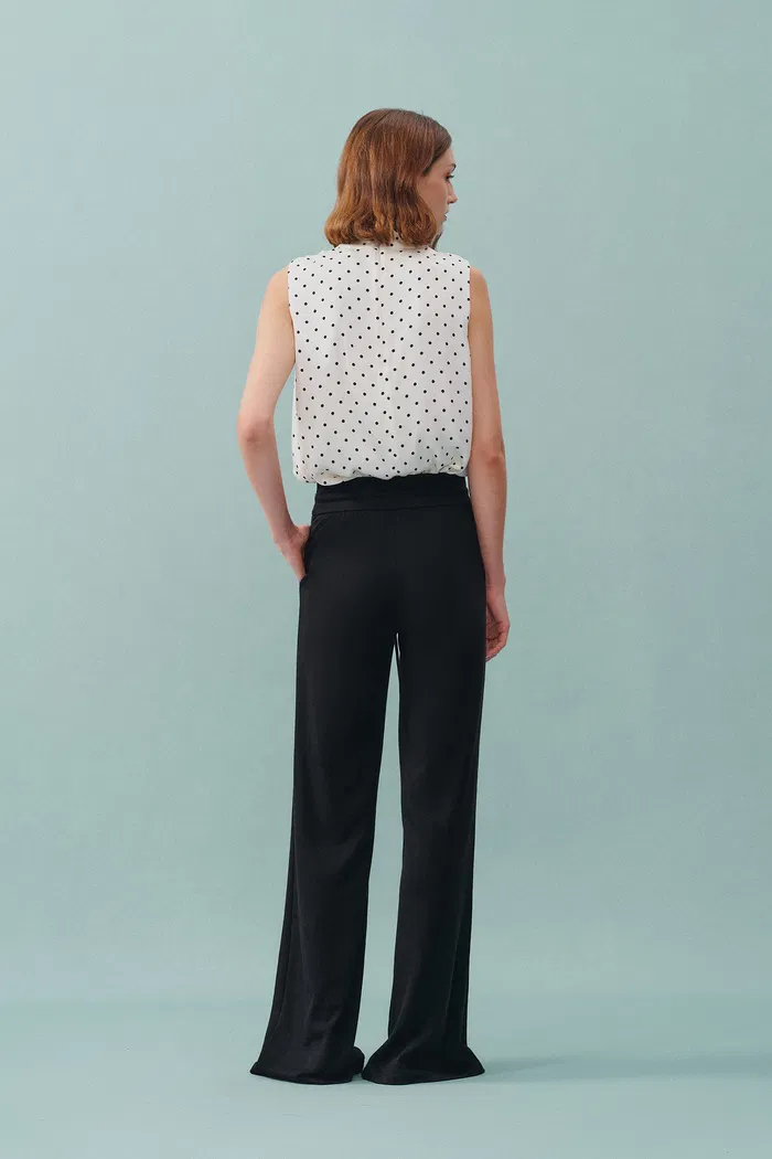 4466-yuri-side-slit-pants-in-brushed-knit-1.webp