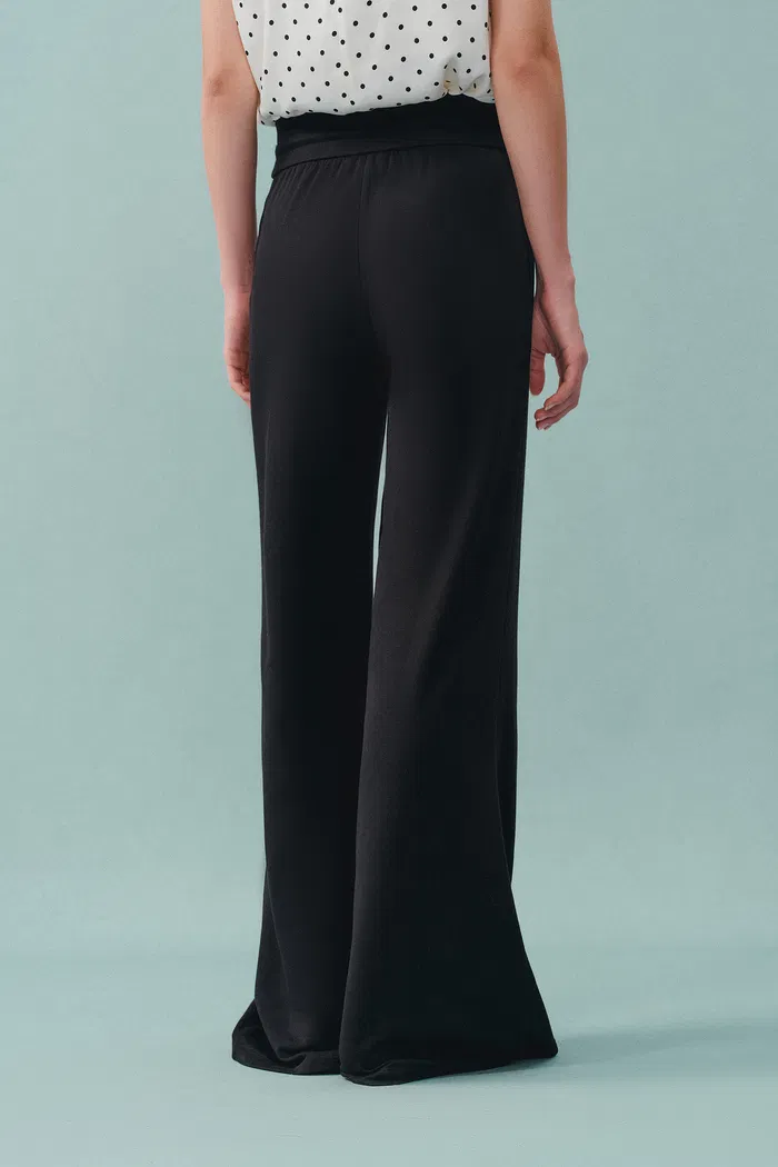 4466-yuri-side-slit-pants-in-brushed-knit-1.webp
