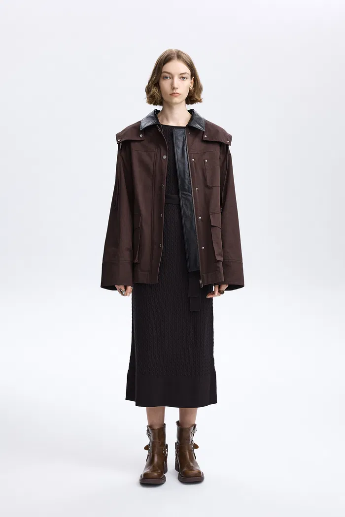 4482-beth-detachable-windproof-hooded-jacket-in-washed-cotton-1.webp