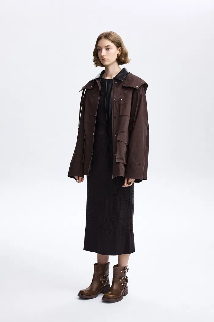 4482-beth-detachable-windproof-hooded-jacket-in-washed-cotton-1.webp