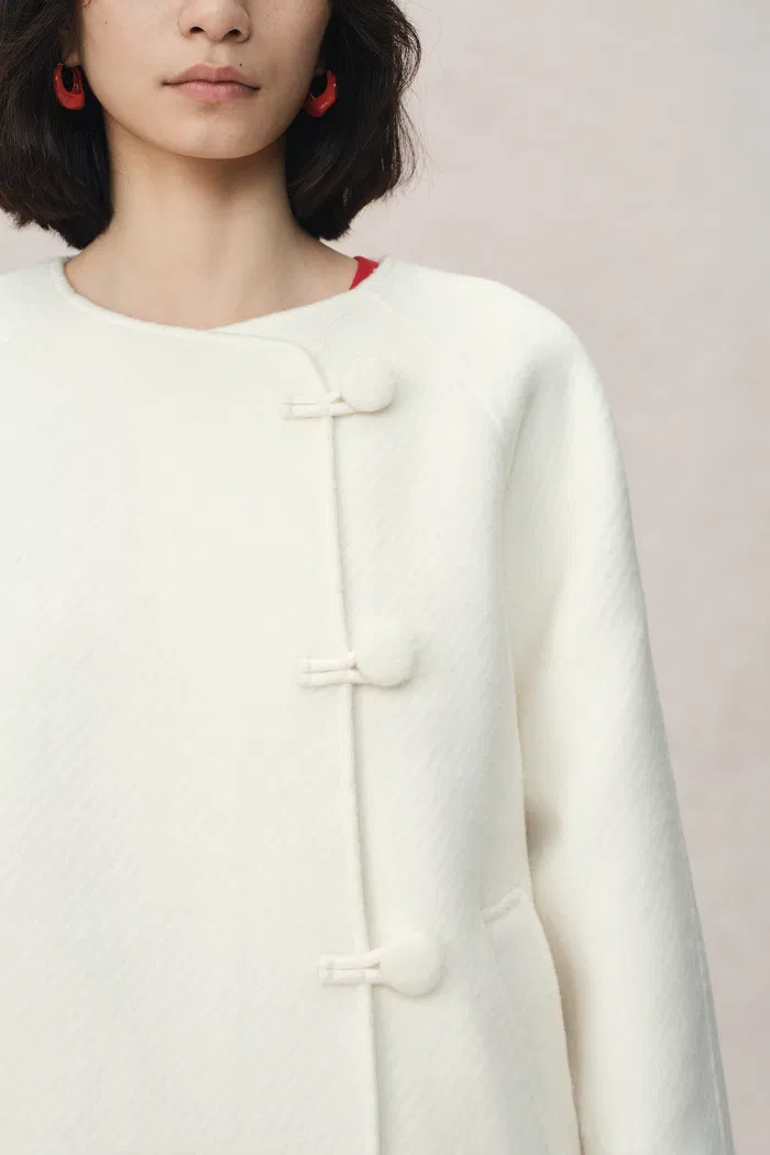 4574-alina-hand-rolled-buttons-wool-jacket-in-australian-merino-twill-1.webp