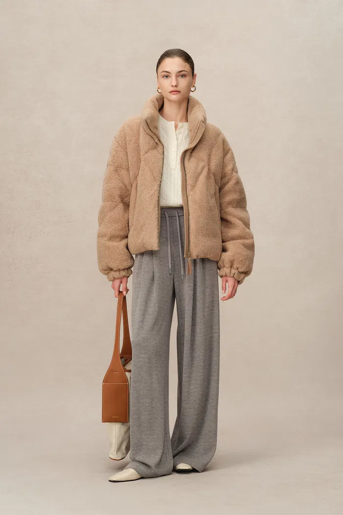 4590-cropy-cropped-stand-collar-duck-down-puffer-jacket-in-fluffy-teddy-fleece-1.webp