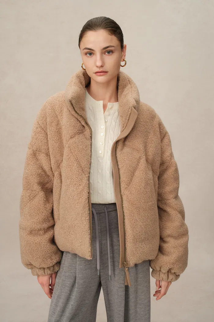 4590-cropy-cropped-stand-collar-duck-down-puffer-jacket-in-fluffy-teddy-fleece-1.webp