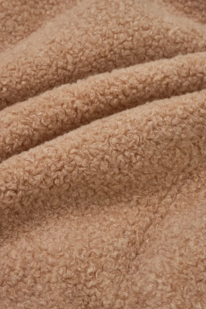 4590-cropy-cropped-stand-collar-duck-down-puffer-jacket-in-fluffy-teddy-fleece-1.webp