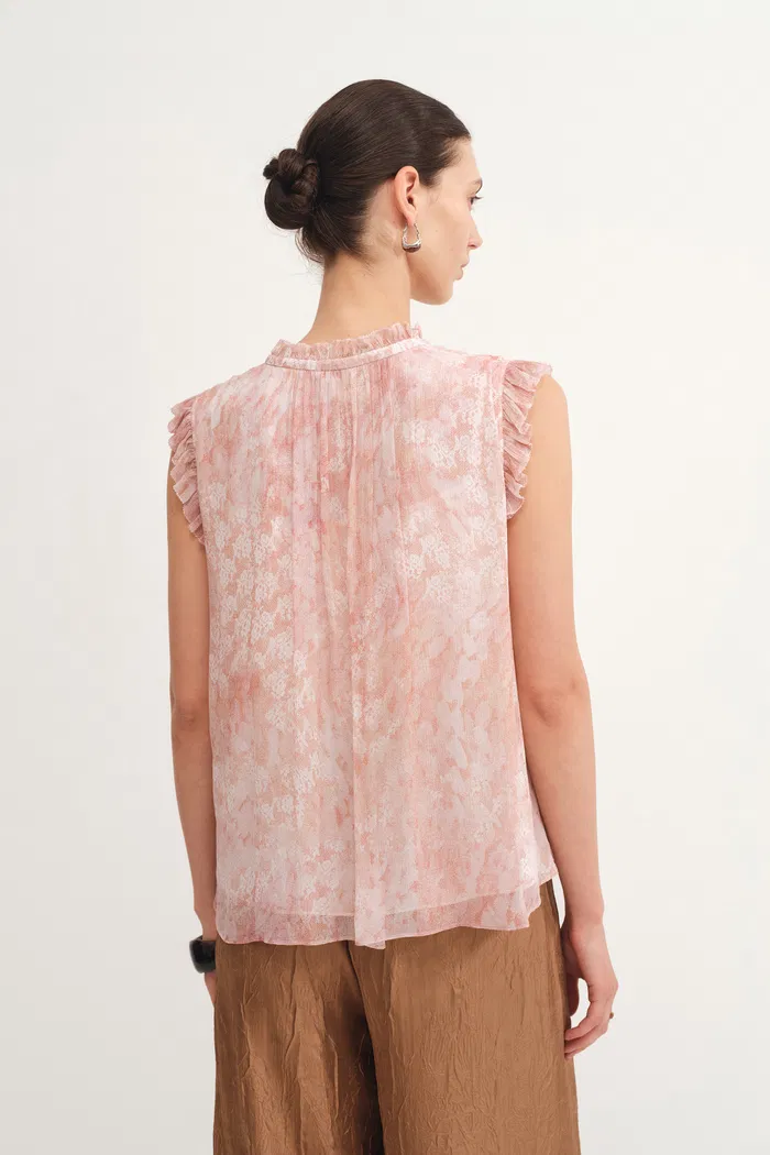 4654-gracia-printed-sleeveless-blouse-in-crepe-georgette-1.webp