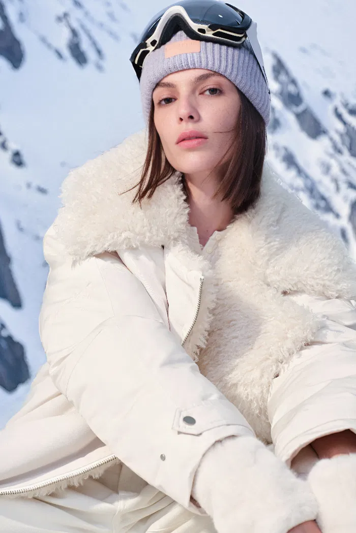 4726-kat-white-water-repellent-goose-down-fur-jacket-in-cotton-like-fabric-1.webp