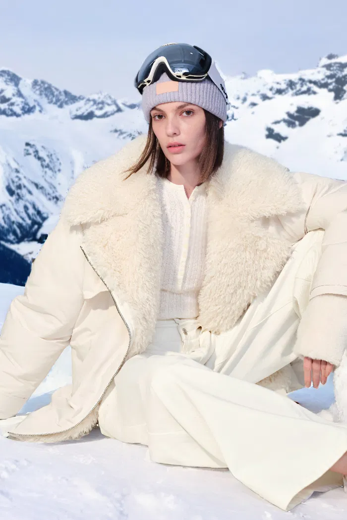 4726-kat-white-water-repellent-goose-down-fur-jacket-in-cotton-like-fabric-1.webp