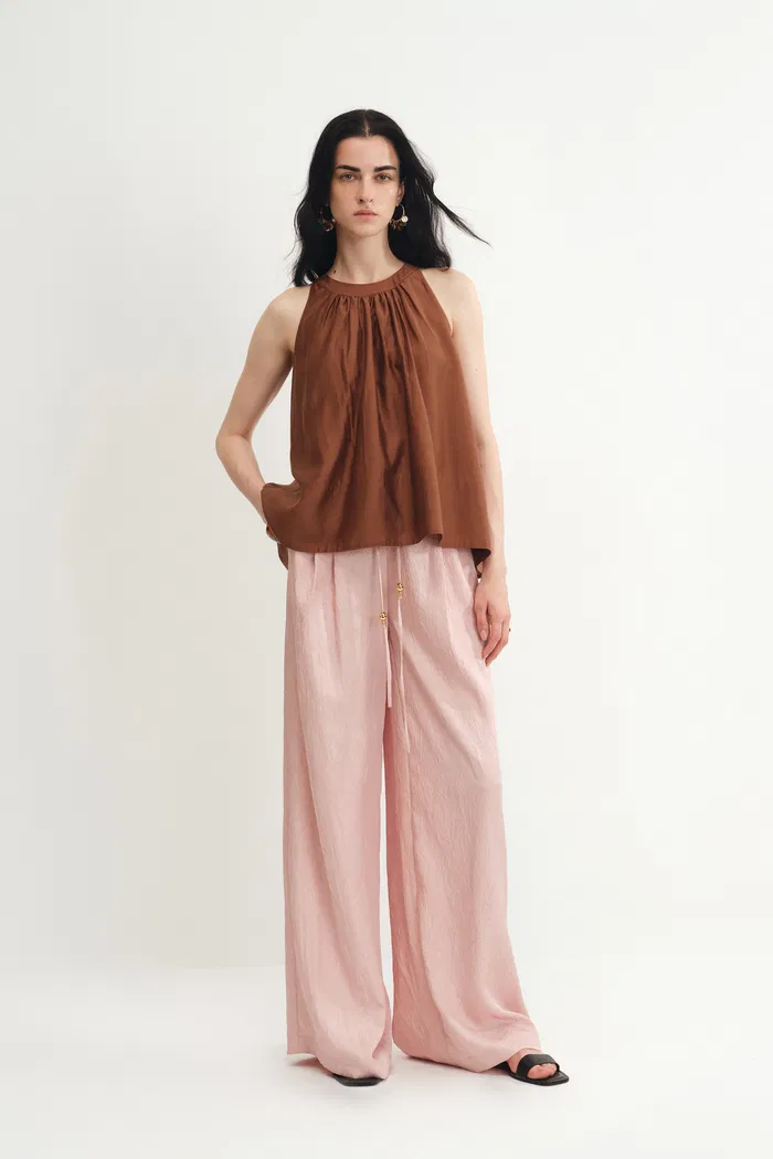 4742-louise-textured-pleated-pants-in-pleated-satin-1.webp