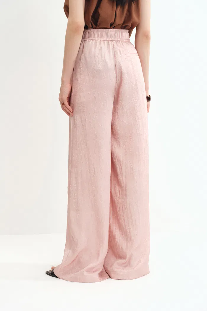 4742-louise-textured-pleated-pants-in-pleated-satin-1.webp