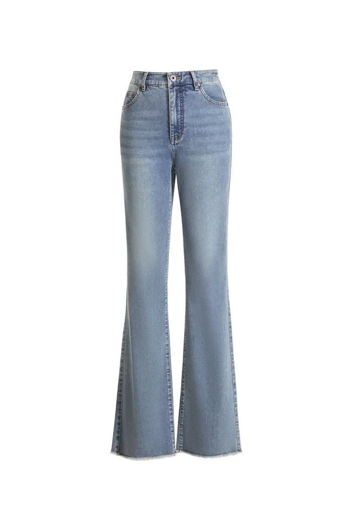 4780-cathy-slight-bootcut-jeans-in-acetate-denim-1.webp
