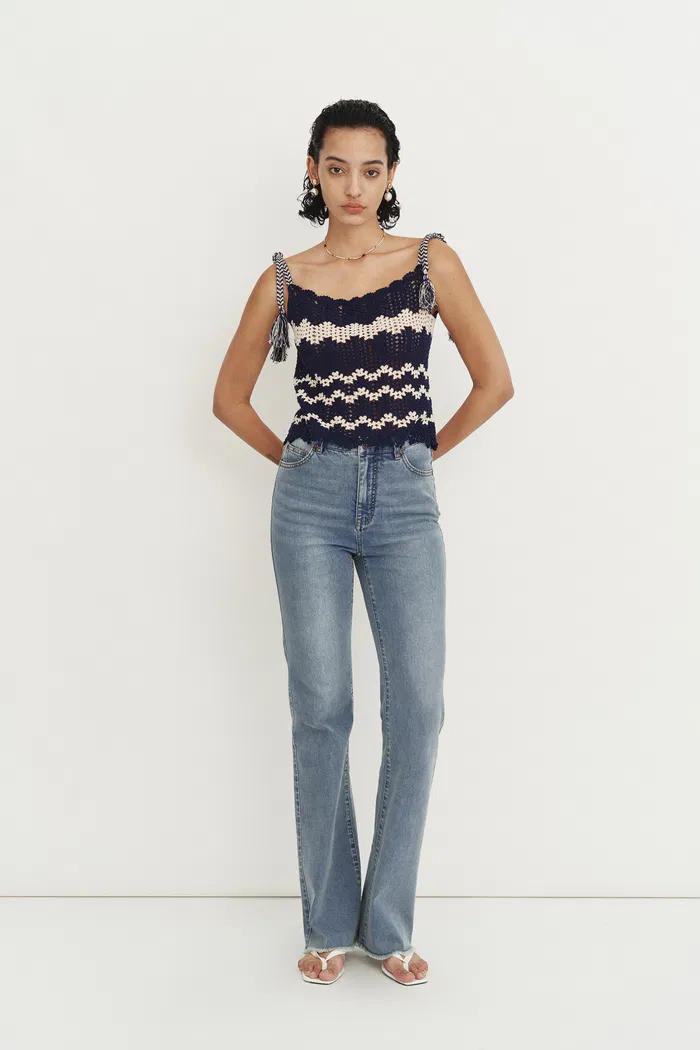Cathy Slight Bootcut Jeans in Acetate Denim