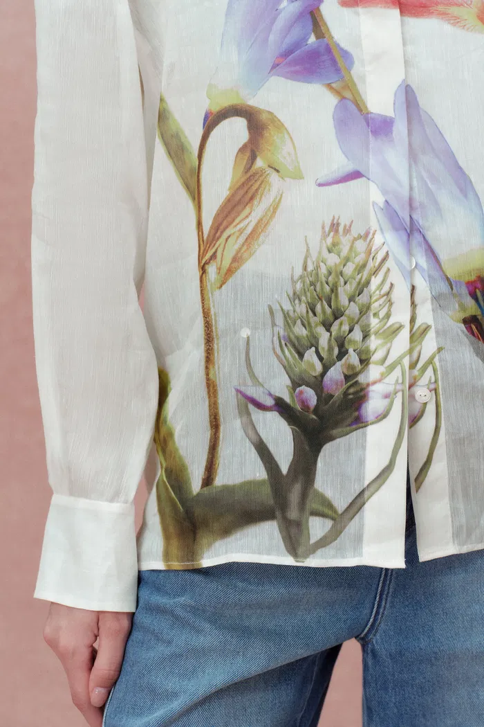 4839-brielle-oversized-flora-shirt-in-silk-linen-georgette-1.webp