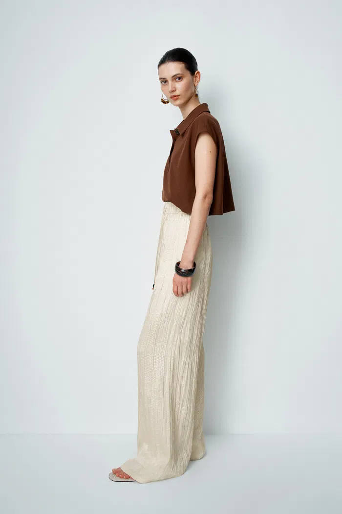 4871-aurora-textured-pants-in-pleated-satin-1.webp