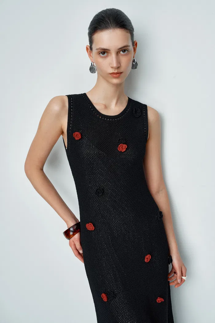 4879-ellie-black-sleeveless-floral-crochet-dress-in-cotton-linen-knit-1.webp