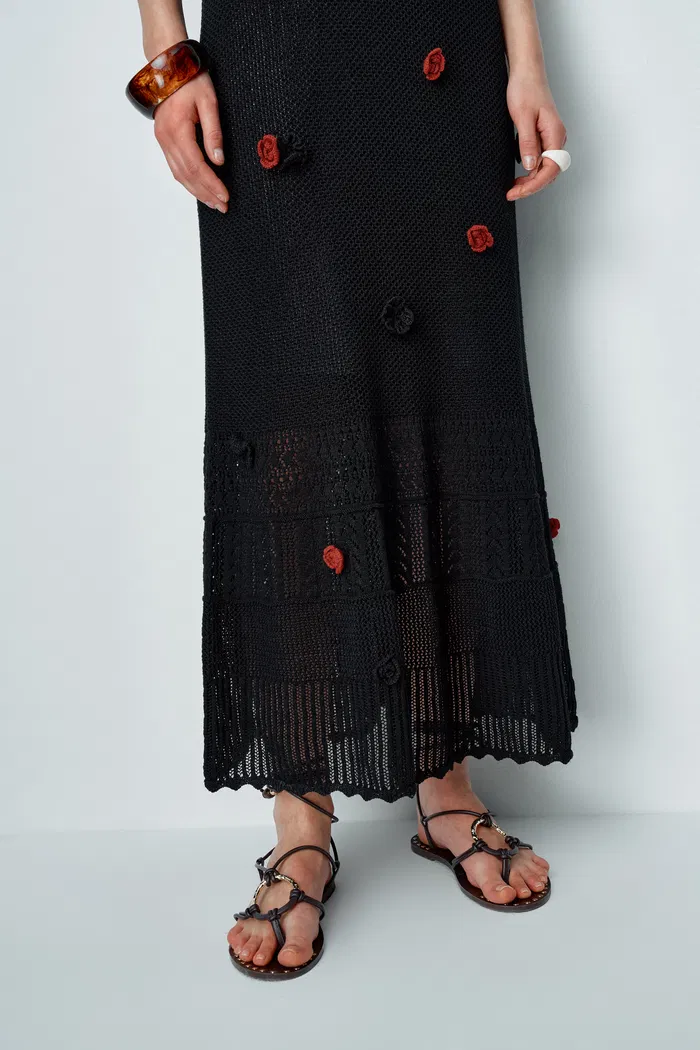 4879-ellie-black-sleeveless-floral-crochet-dress-in-cotton-linen-knit-1.webp