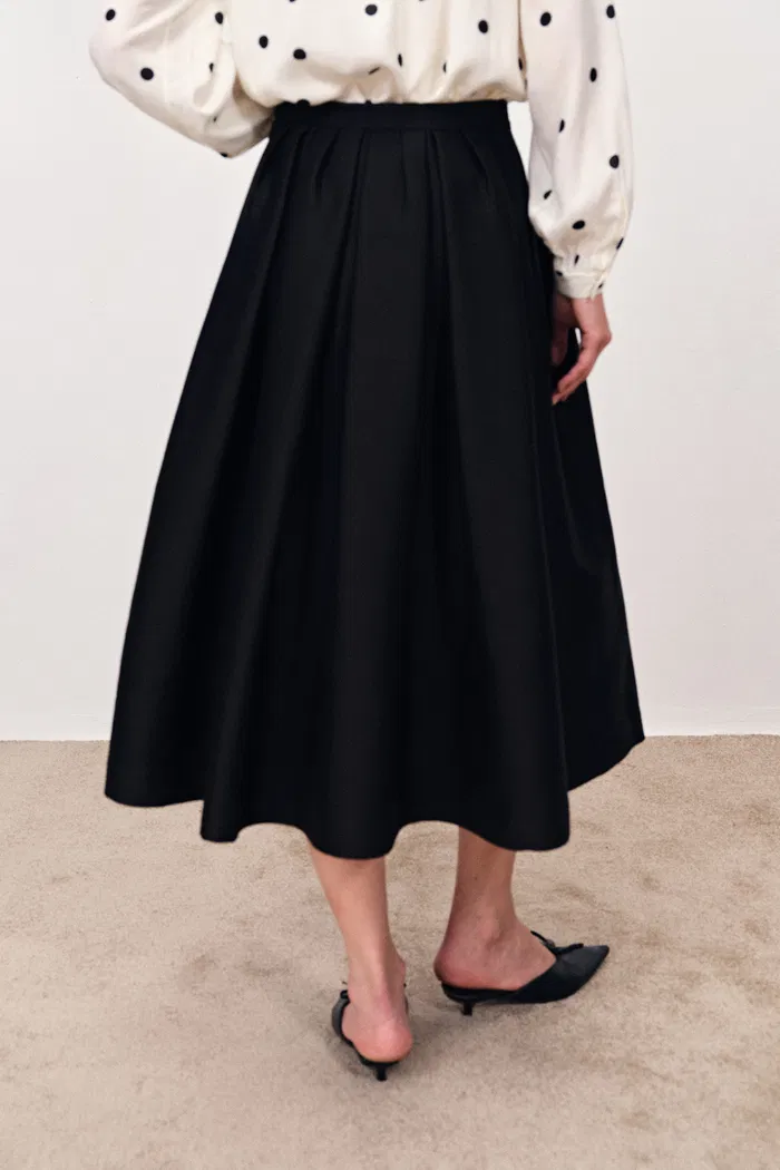 5129-tia-mixed-width-pleats-midi-bubble-skirt-in-fine-silk-wool-satin-1.webp